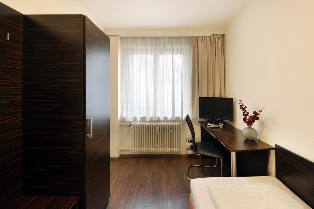 Fair Hotel Frankfurt - An Der Messe Frankfurt am Main Rum bild